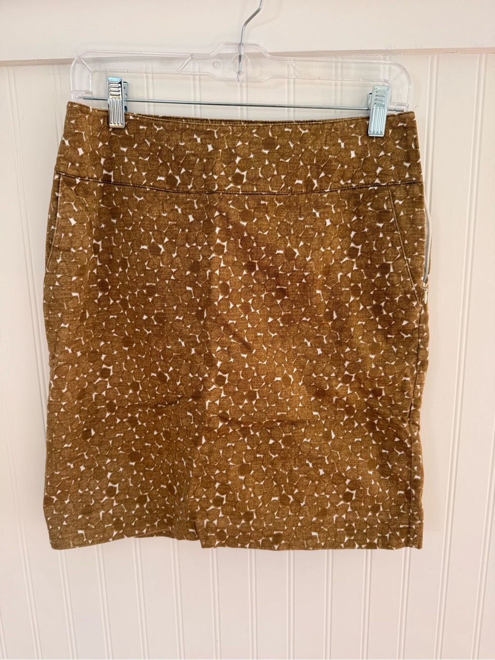 Merona Women's Olive/Brown Patterned Skirt size 2.